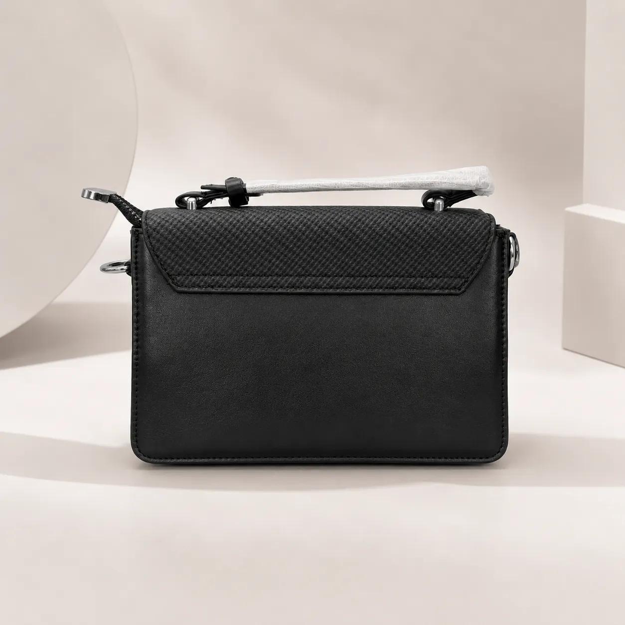 Fashion & Bags Leather Black Textured Flap Crossbody Bag